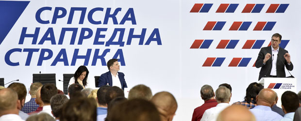 ЛИДЕР СНС ПОТВРДИО - ОДСТУПА СА ЧЕЛА СТРАНКЕ: Тројка у игри за Вучићевог кандидата